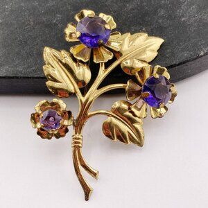 VINTAGE Big stamped brass and purple glass rhinestone flower brooch 1930s 1940s